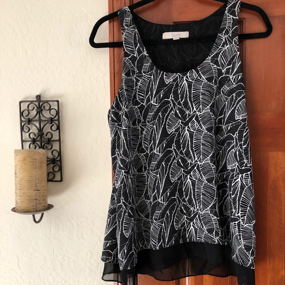 Loft tank top size small